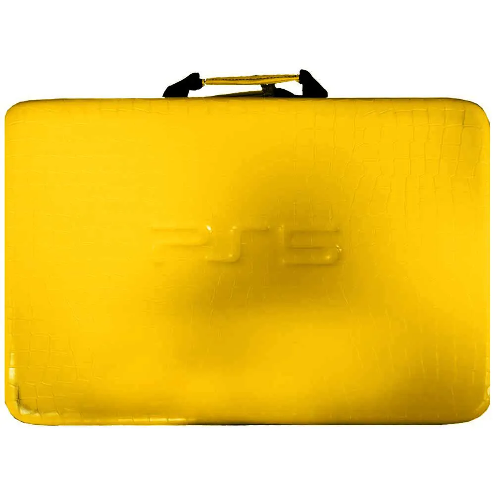 8d9ec29ac6e80a595331ffb67cd6fd201aa66e628e87eca3468d52e730681f3d.webp کیف چرمی طلایی کنسول PS5