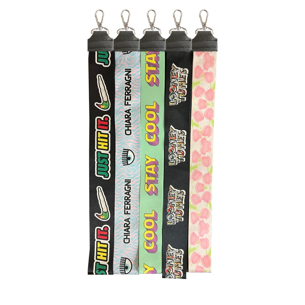 c8f1d917b6094d64b0bd632f8ea649d46ffa455ad4639547f7ce7f5240236734.webp بند موبایل لنیارد 5 عددی پک 13